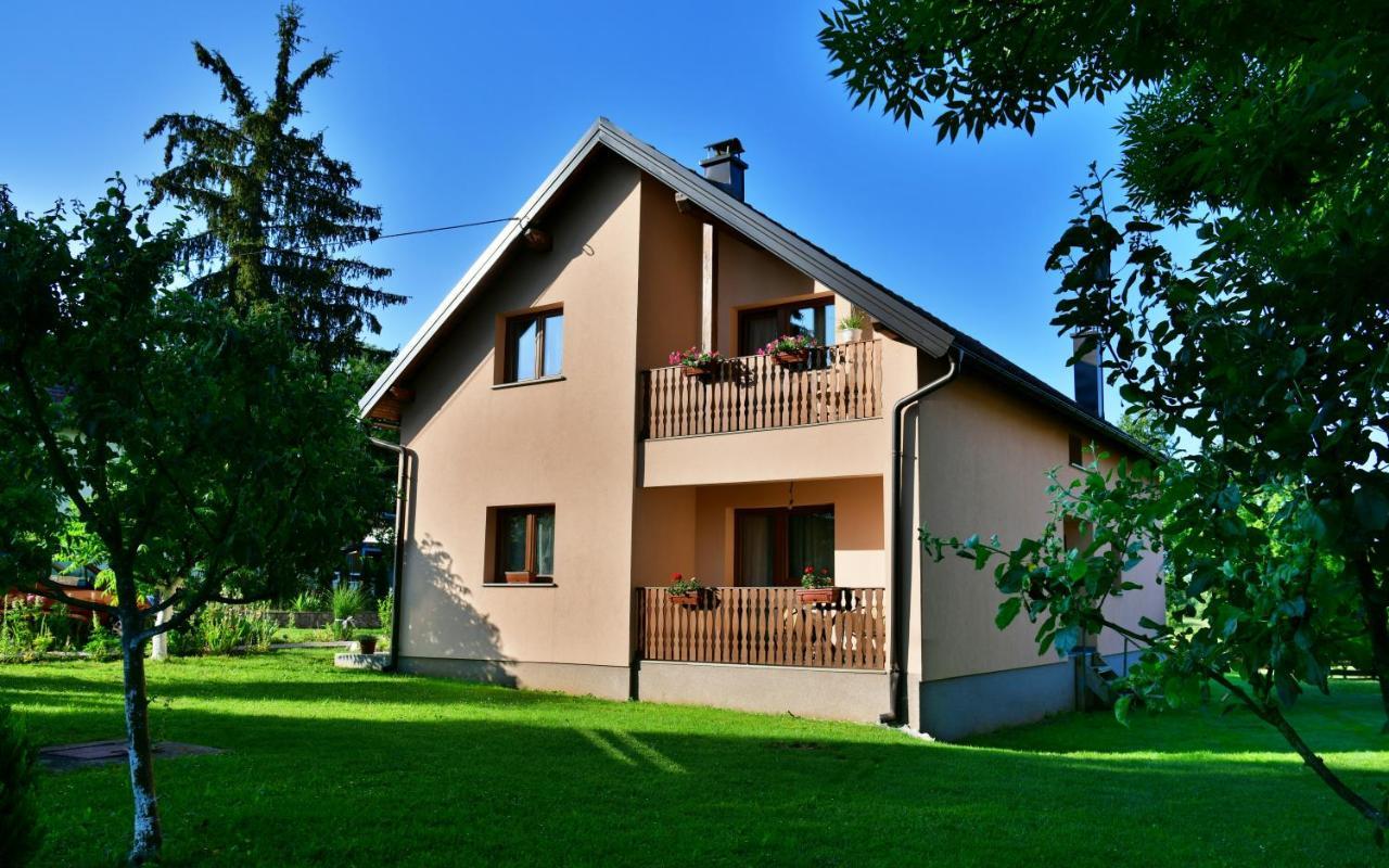 Apartman Jelena Rakovica Extérieur photo