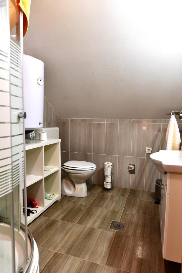 Apartman Jelena Rakovica Extérieur photo