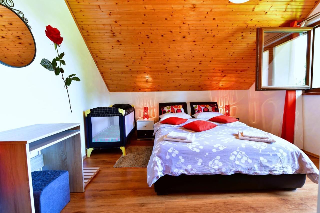 Apartman Jelena Rakovica Extérieur photo